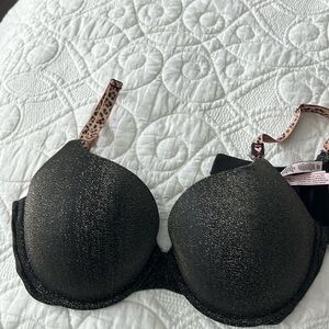 Victorias Secret 36DD T- shirt push up bra - Black sparkle - NWT